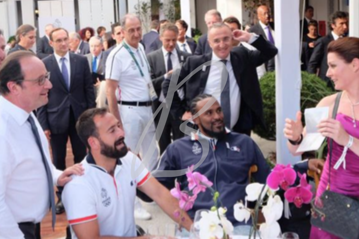 BEA CONCEPTION ARTISTE PERFORMER ZE MAGICIENNE BLUFFANT | BEA Conception