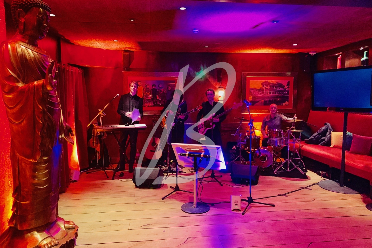 KARAOKE LIVE ADOPTE UN EVENEMENT ANIMATION INTERACTIVE SOIREE | BEA Conception