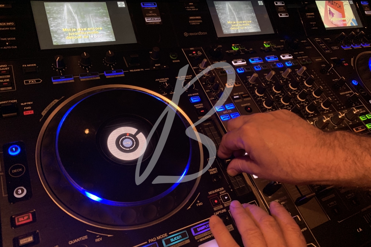 KARAOKE LIVE ADOPTE UN EVENEMENT ANIMATION INTERACTIVE SOIREE | BEA Conception