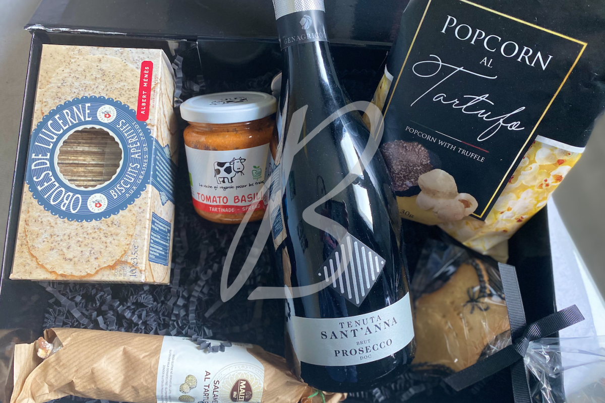 BOX APÉRO GOURMAND PARTAGE AT HOME LIVRAISON À DOMICILE VISIO COLLÈGUES MOMENT | BEA Conception