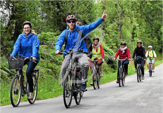 BEA CONCEPTION ANAIMATION BALADE VELO ELECTRIQUE LUDIQUE FUN ACTIVITE TEAM BUILDING JOURNEE DECOUVERTE | BEA Conception