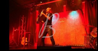 BEA CONCEPTION JAZZ SAXOPHONE SHOW ARTISTE MUSIQUE SOIRÉE CONVENTION ADOPTE UN EVENEMENT PRESTATION MUSICALE SOIREE AMBIANCE LOUNGE SAXO | BEA Conception